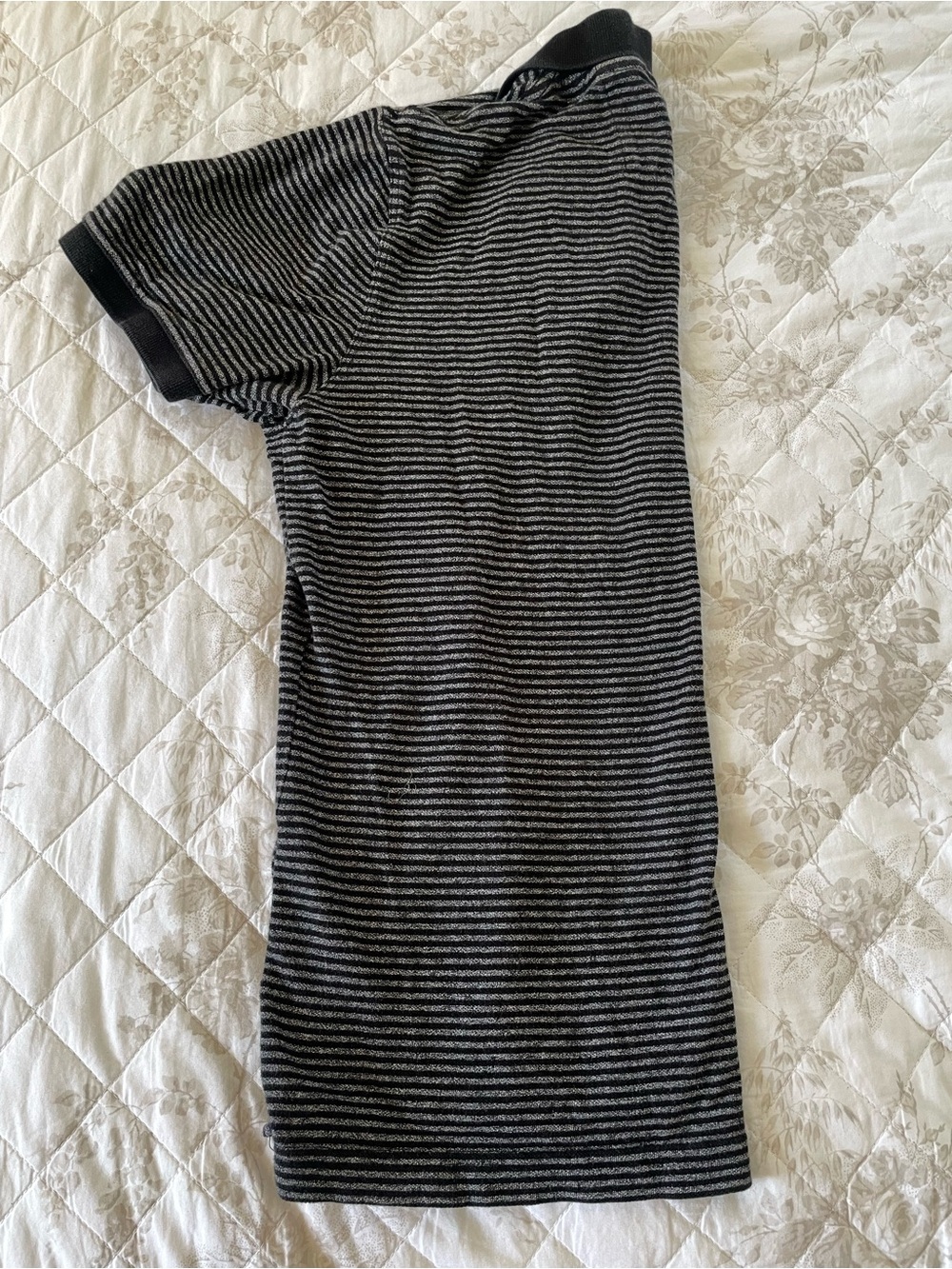 Banana Republic Men’s San Francisco and New York Black and Gray Striped Polo - Picture 2 of 3